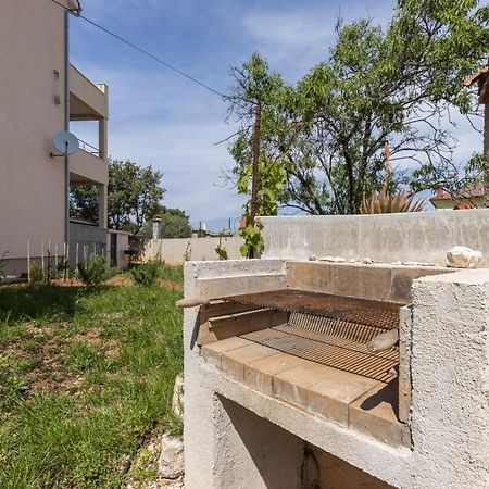 Boutique Apartment Малий Лошинь Екстер'єр фото