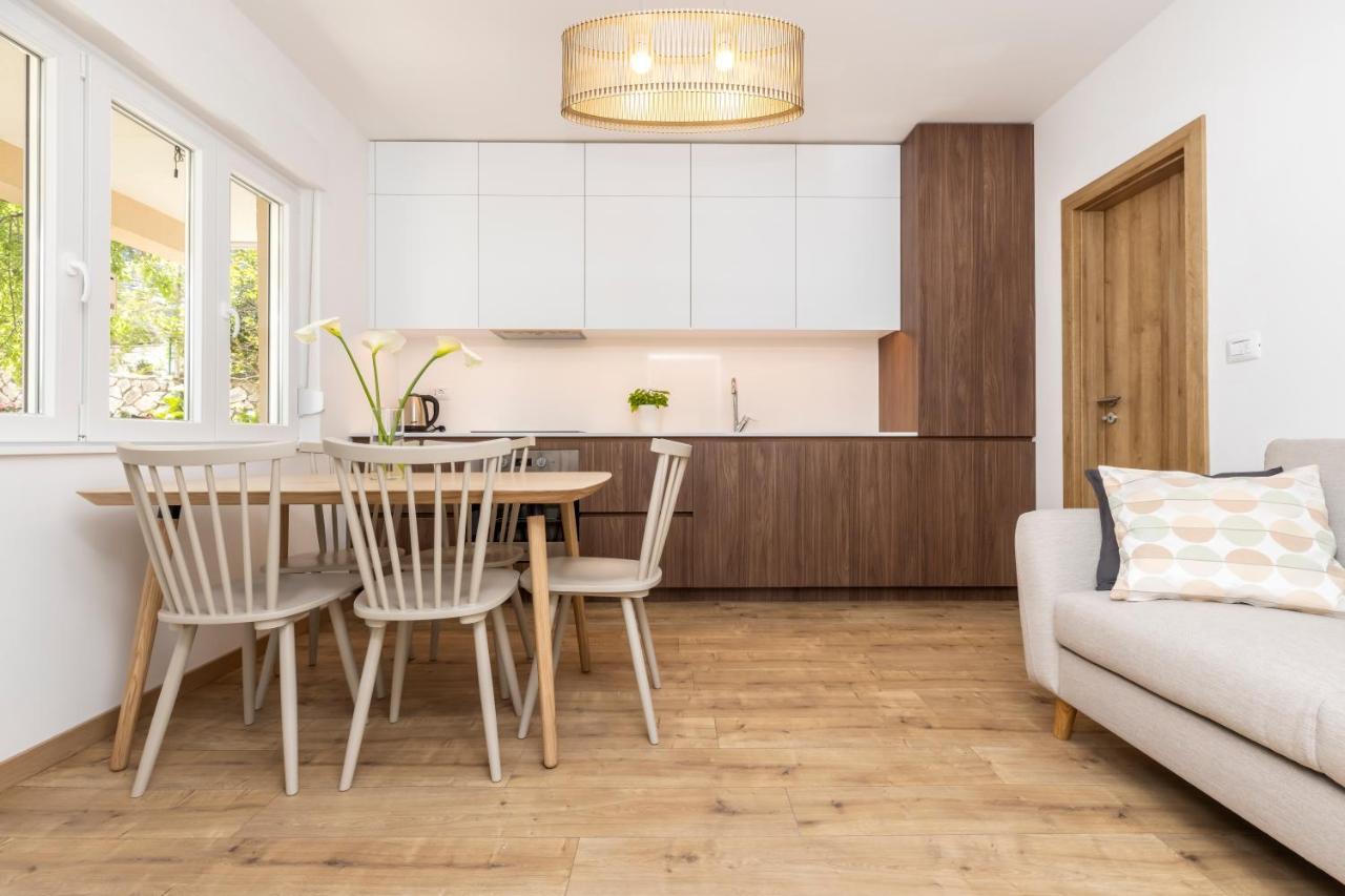 Boutique Apartment Малий Лошинь Екстер'єр фото