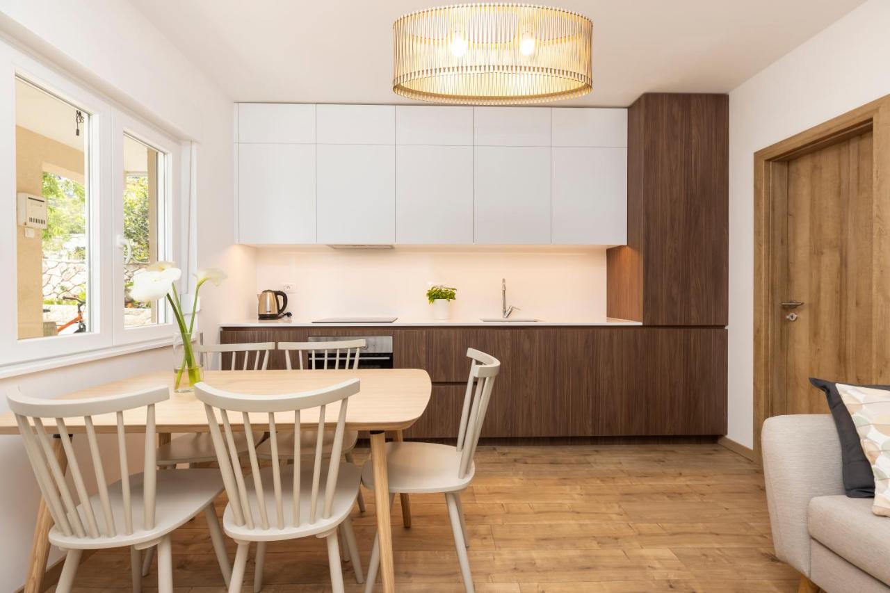 Boutique Apartment Малий Лошинь Екстер'єр фото