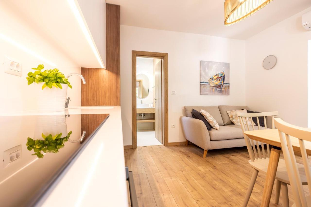 Boutique Apartment Малий Лошинь Екстер'єр фото