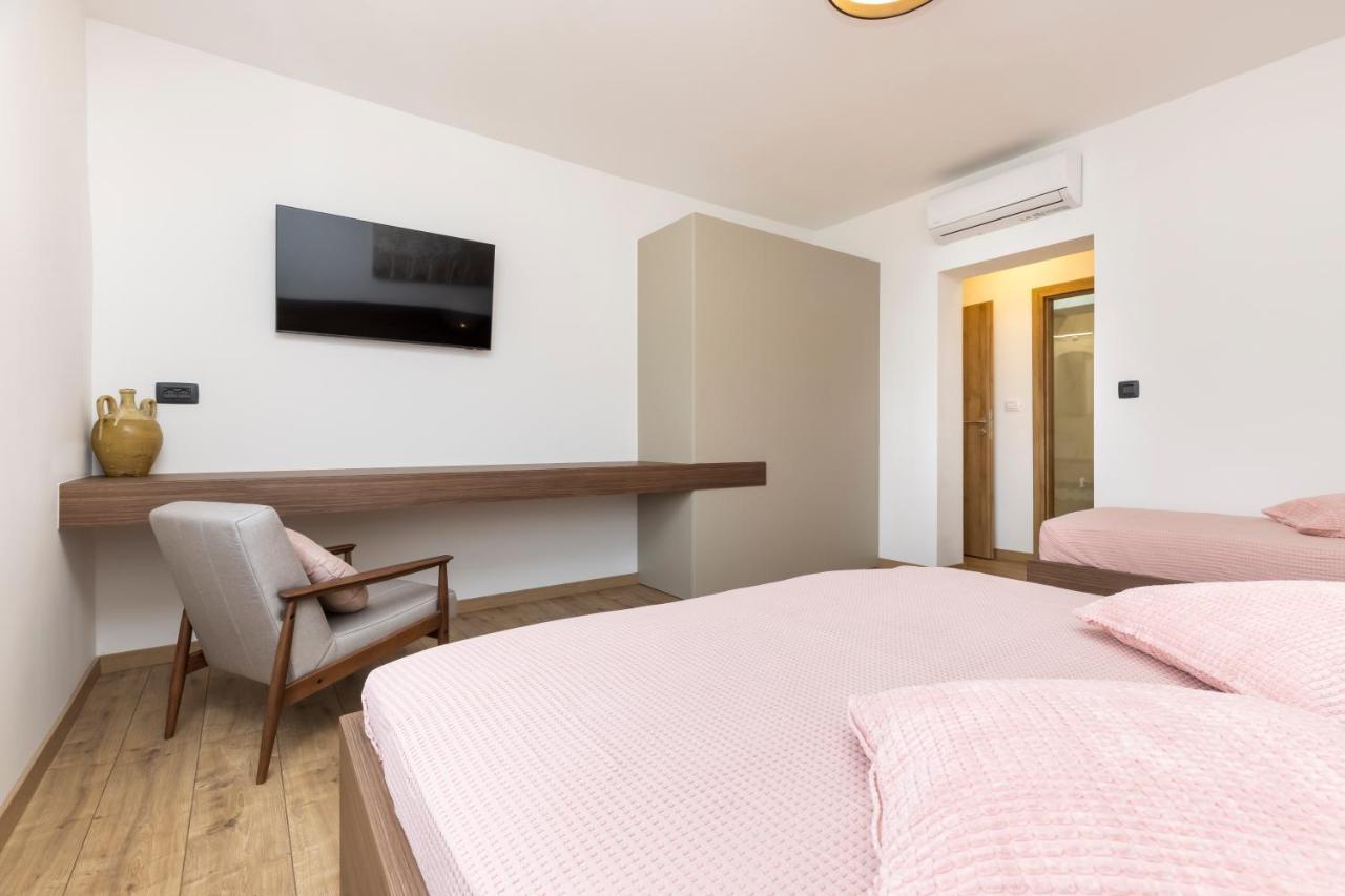 Boutique Apartment Малий Лошинь Екстер'єр фото