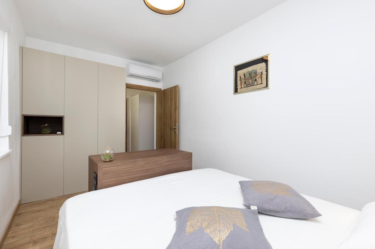 Boutique Apartment Малий Лошинь Екстер'єр фото
