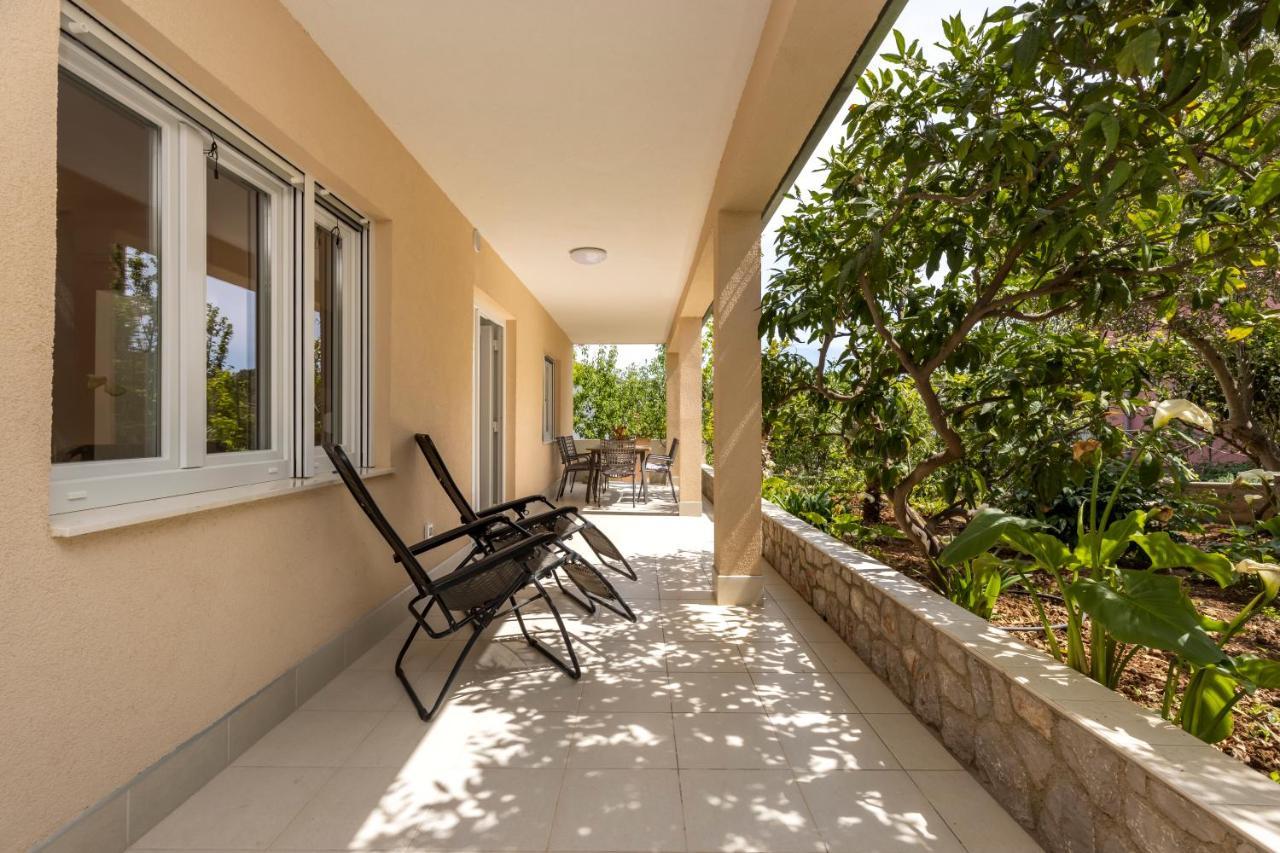 Boutique Apartment Малий Лошинь Екстер'єр фото