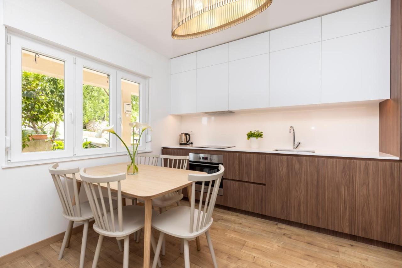 Boutique Apartment Малий Лошинь Екстер'єр фото